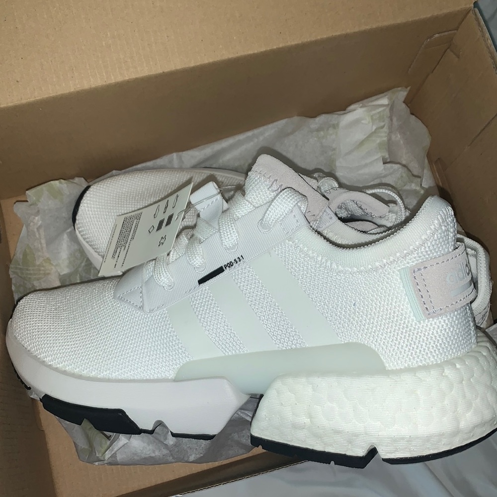 *NEW ADIDAS SNEAKERS